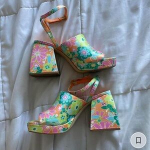 Circus by sam edelman Retro mod groovy pumps